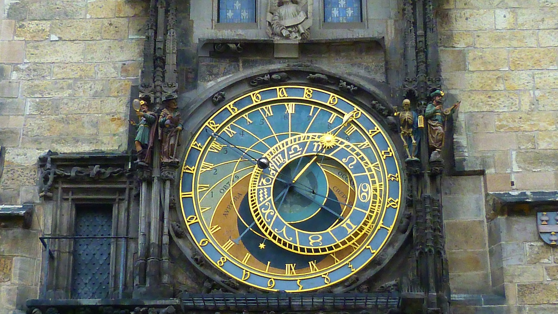 astronomical-clock-475445_1920
